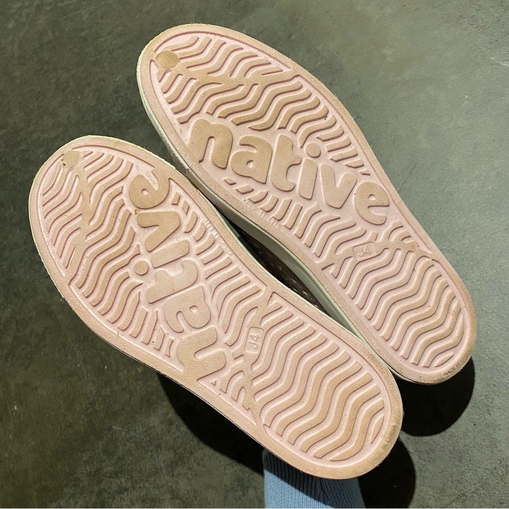 Native J4 Pink Glitter Slip On Watershoe Sneakers - Picture 2 of 4